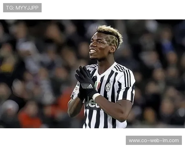 足球球星在赛场上的压迫感瞬间展现 出其不凡气场的强烈表情捕捉